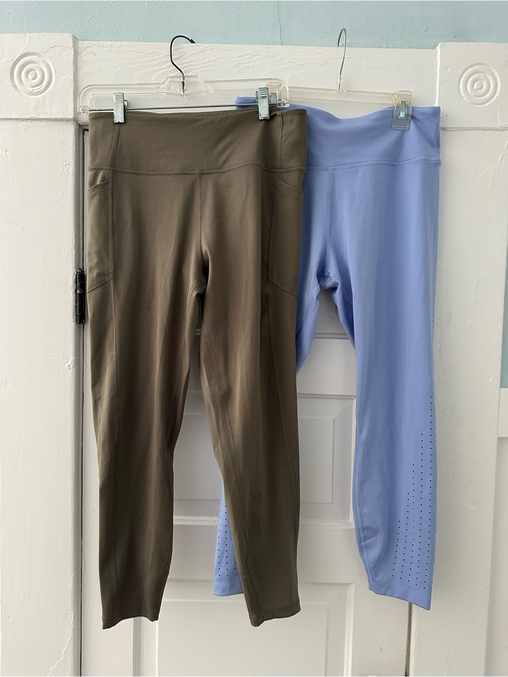 Victoria’s Secret Active Leggings Size Large EUC